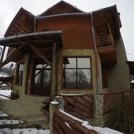 Pensiunea Magdalena Campulung Exterior foto