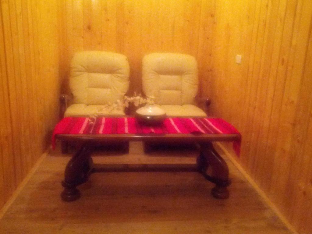 Pensiunea Magdalena Campulung Zimmer foto